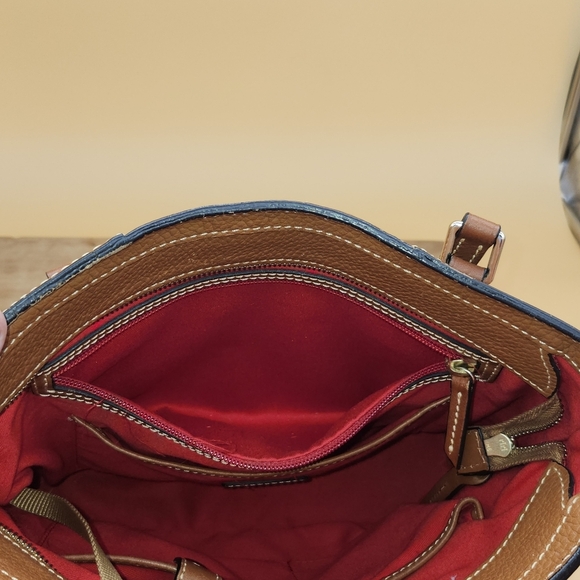 Dooney & Bourke Brown Leather Tote With Vibrant Red Lining & Key Fob - Picture 3 of 7